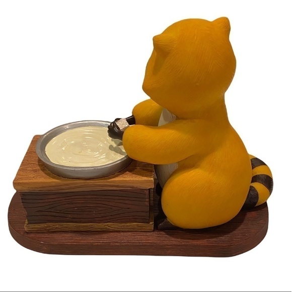 Vintage Rascal the Raccoon Figurine Dreamworld Creative 2005. Numbered: 0440 - Picture 3 of 7